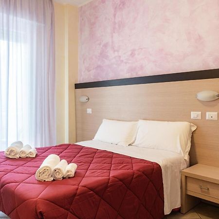 Hotel Rubens Rimini Exteriör bild