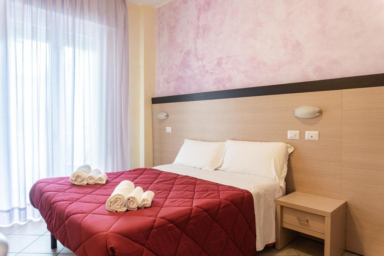 Hotel Rubens Rimini Exteriör bild