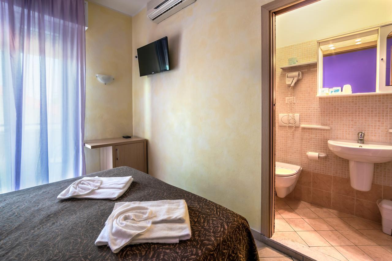 Hotel Rubens Rimini Exteriör bild