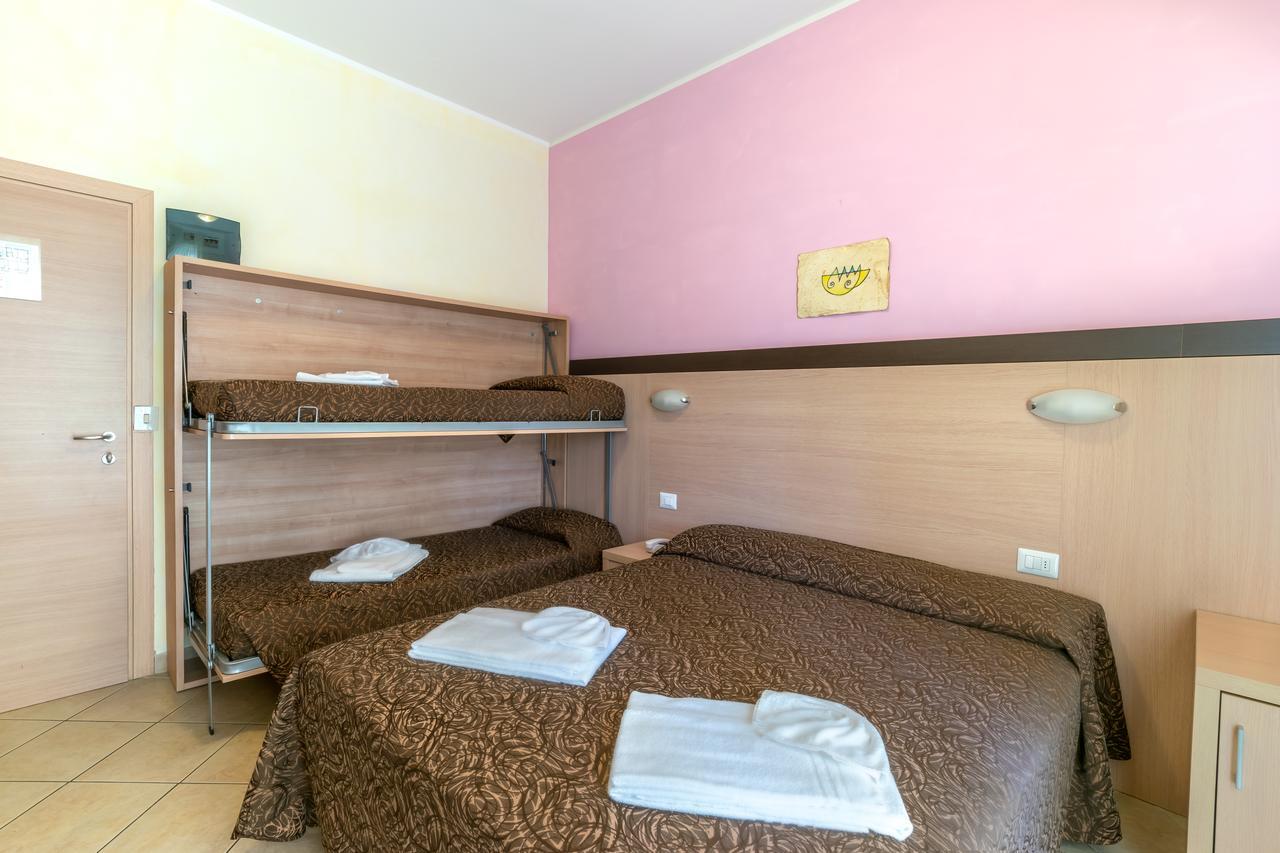 Hotel Rubens Rimini Exteriör bild