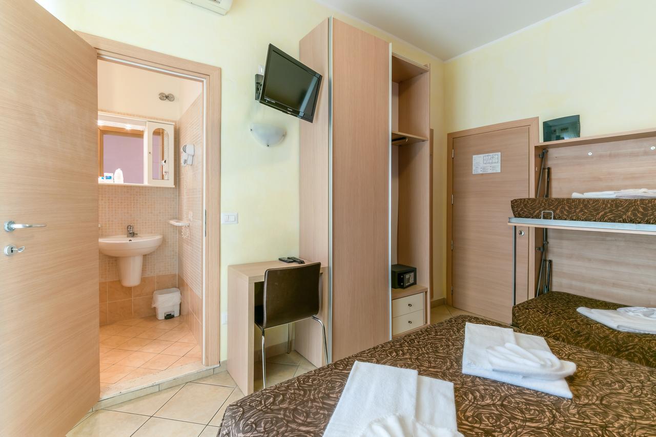 Hotel Rubens Rimini Exteriör bild