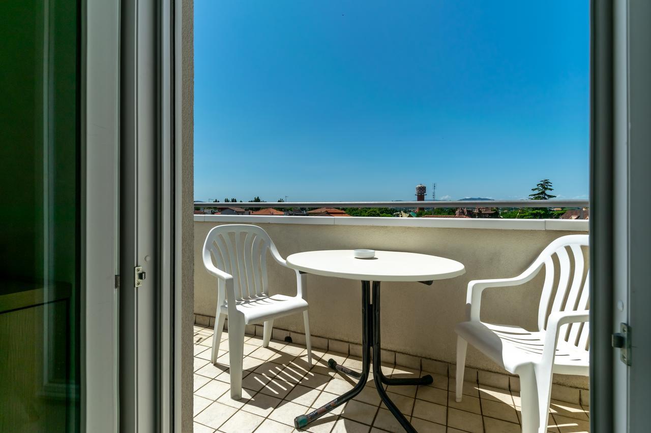 Hotel Rubens Rimini Exteriör bild